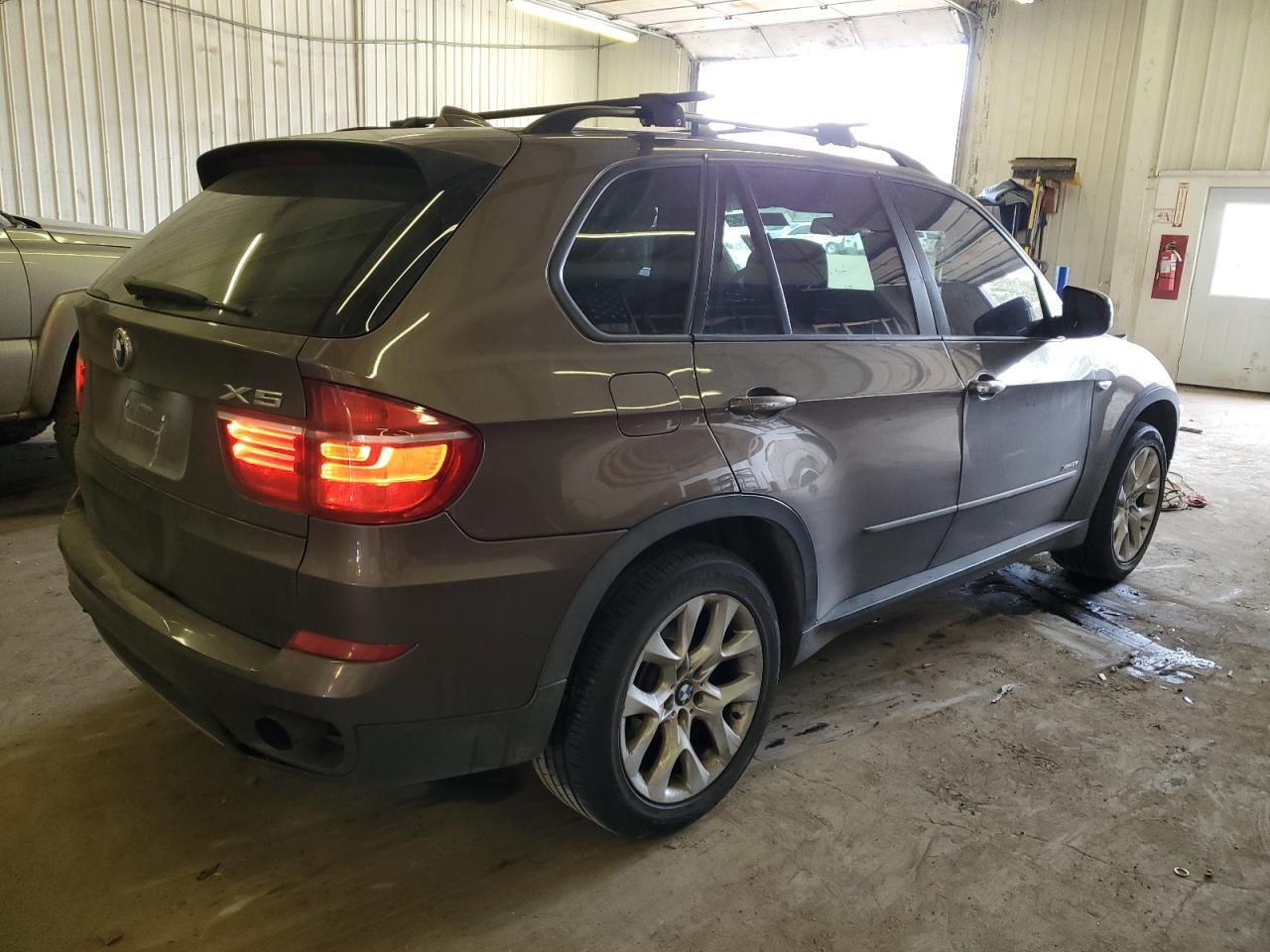 2013 BMW X5 XDRIVE3 - Фото 3