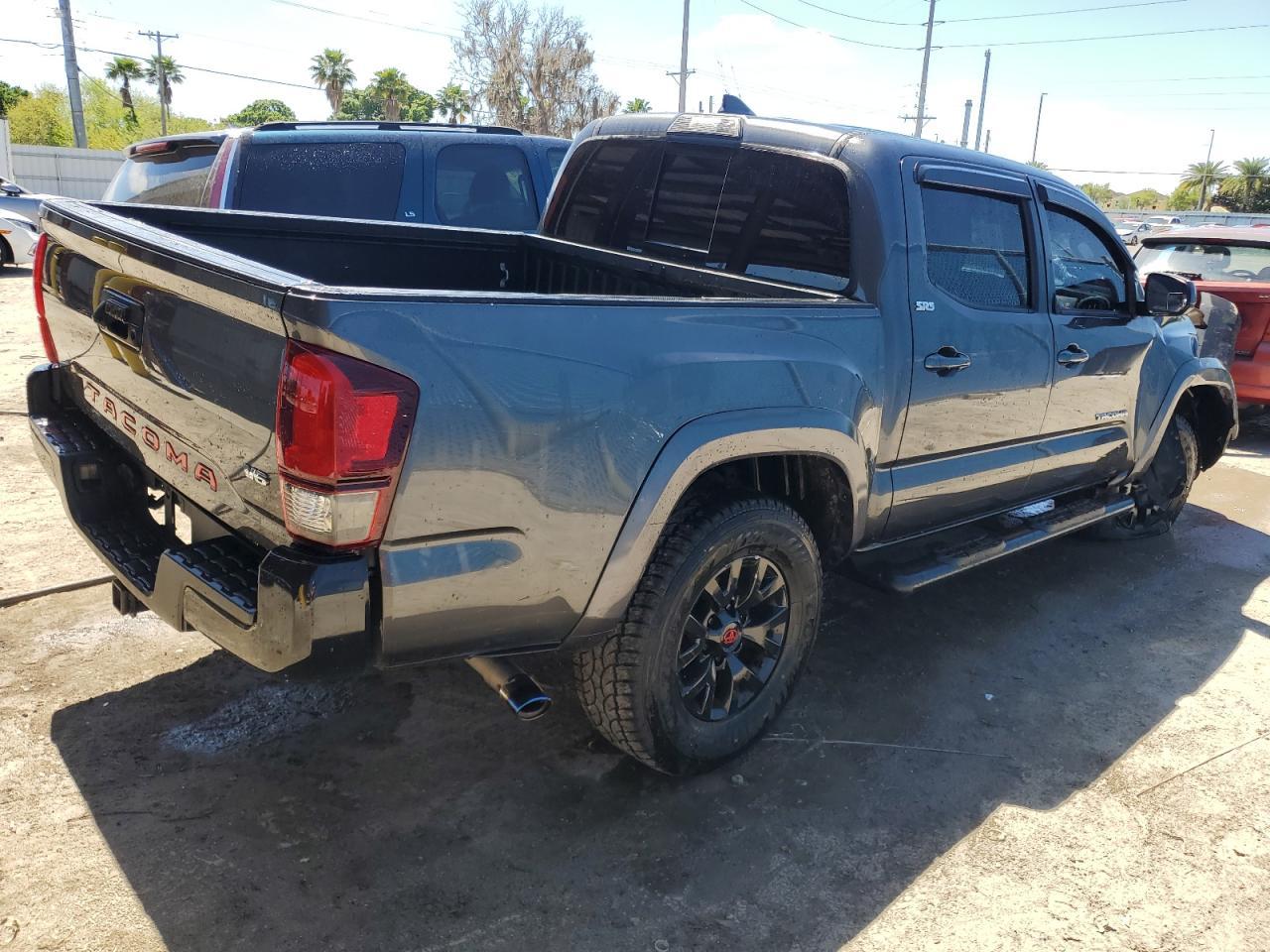 2018 TOYOTA TACOMA DOU - Фото 3