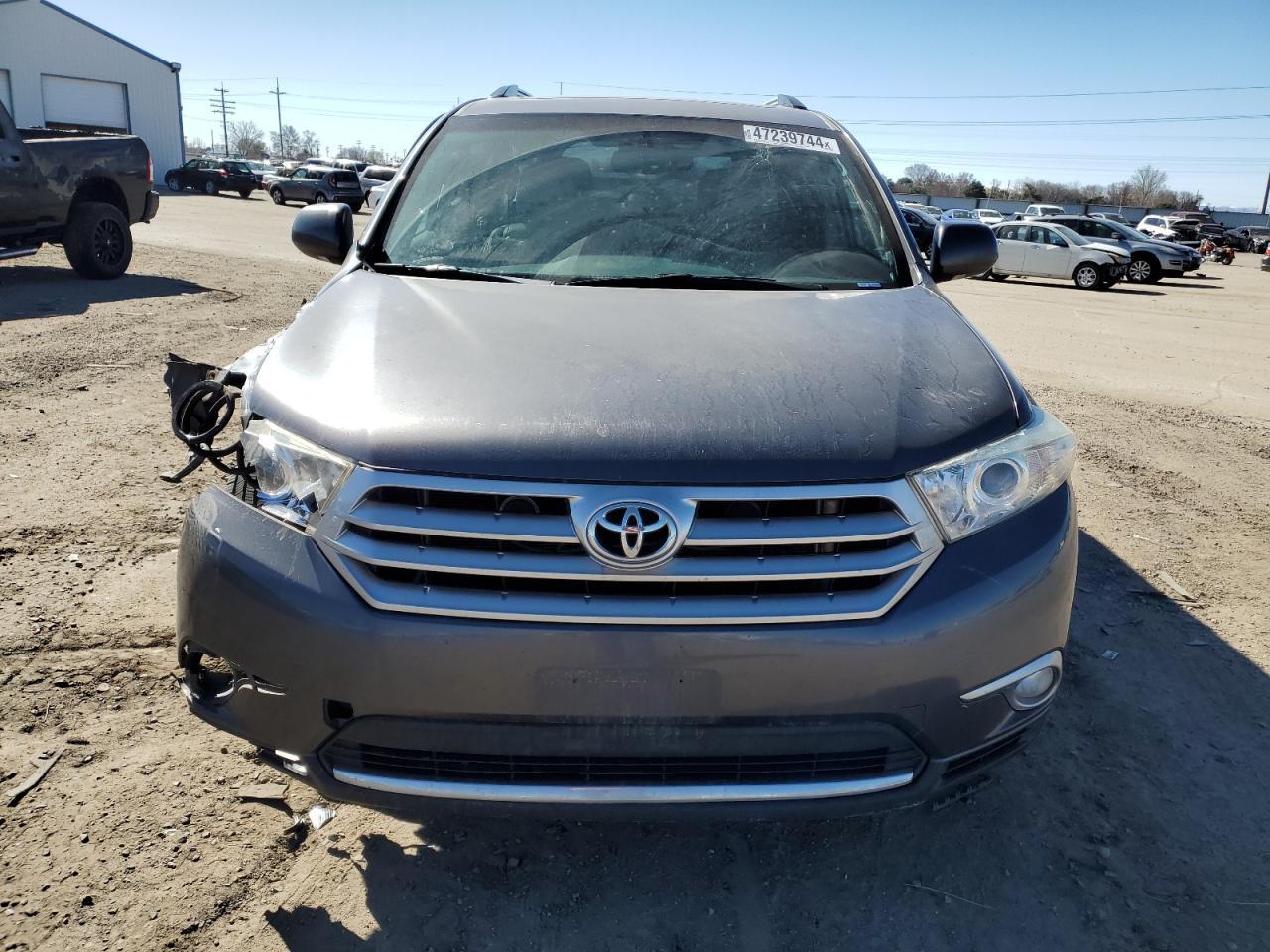 2011 TOYOTA HIGHLANDER - Image 5