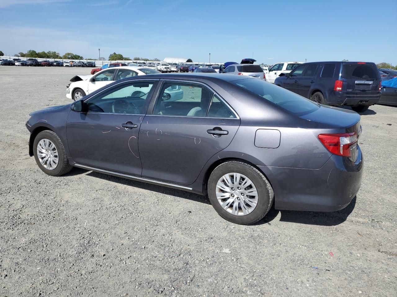 2014 TOYOTA CAMRY L - Image 2