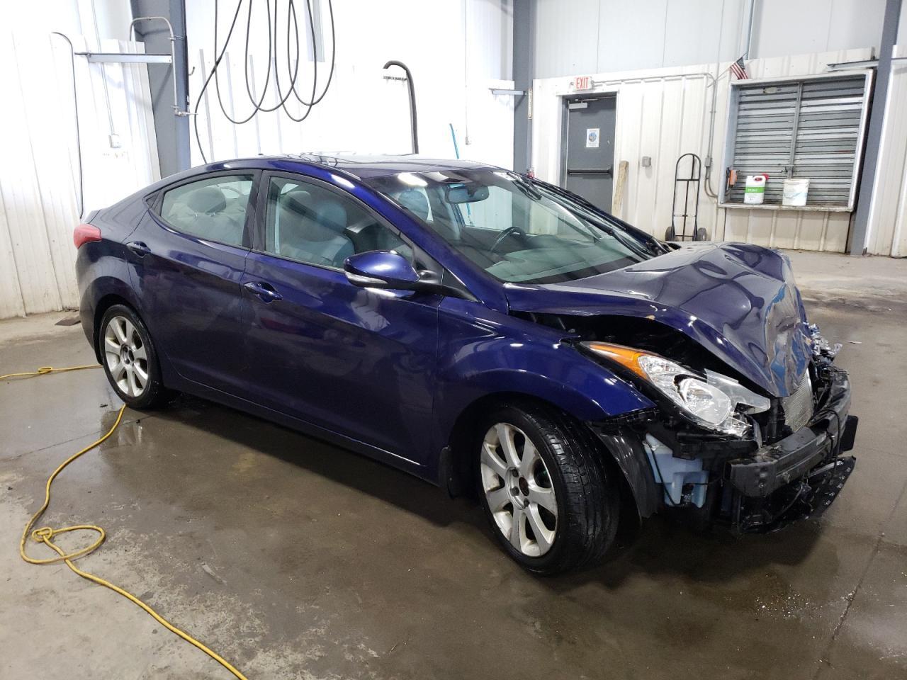 2013 HYUNDAI ELANTRA GL - Image 4