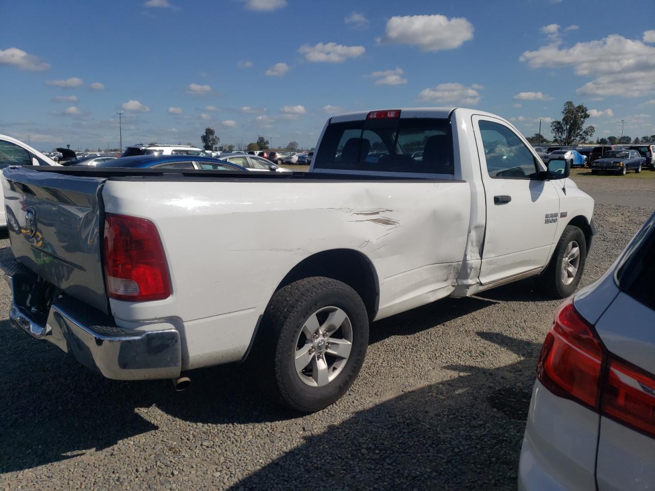 2014 RAM 1500 ST - Image 3