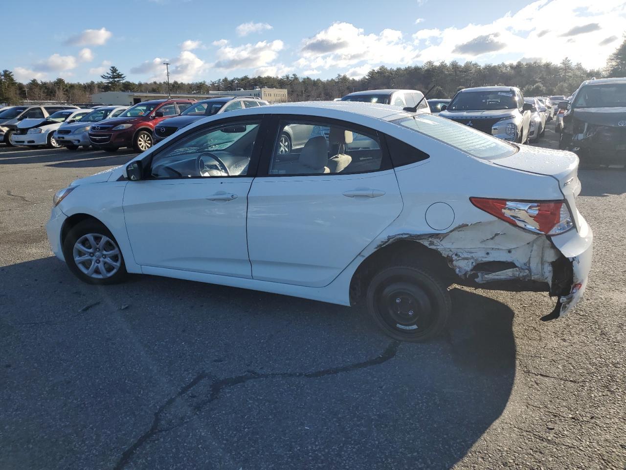 2012 HYUNDAI ACCENT GLS - Фото 2