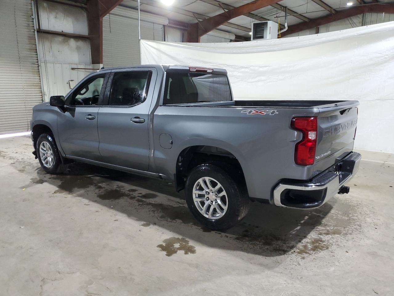 2021 CHEVROLET SILVERADO - Image 2