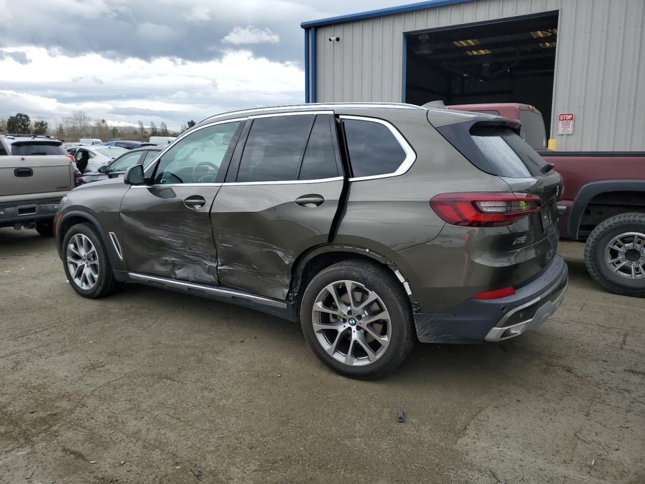 2023 BMW X5 XDRIVE4 - Image 2