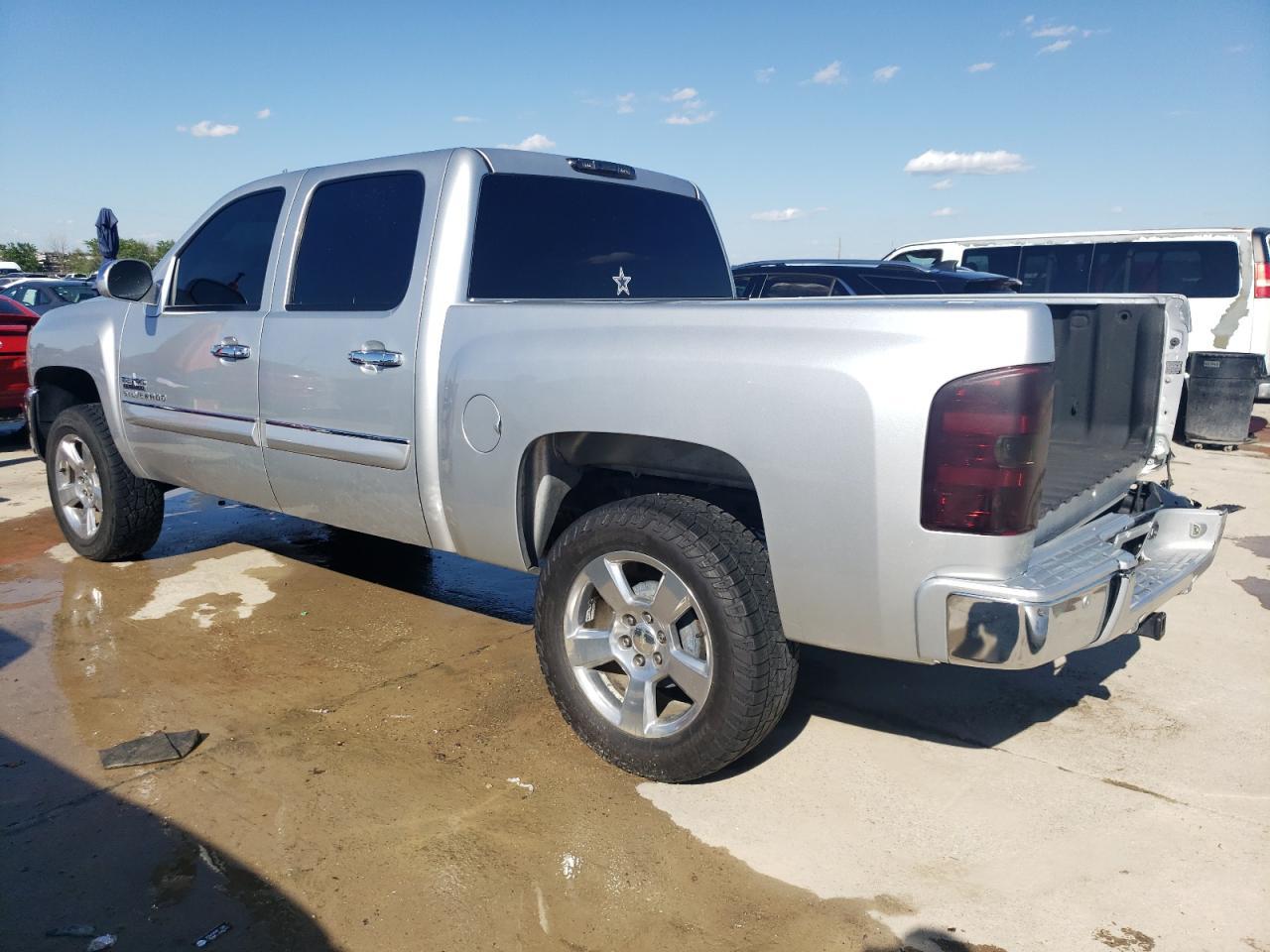 2013 CHEVROLET SILVERADO - Фото 2