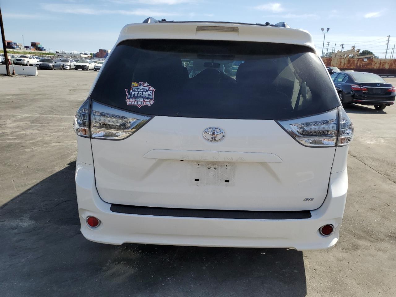 2015 TOYOTA SIENNA SPO - Image 6