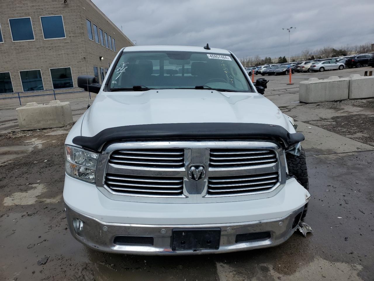 2017 RAM 1500 SLT - Image 5