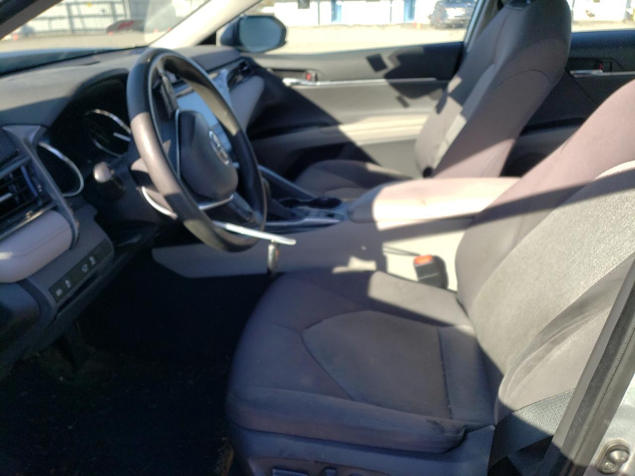 2020 TOYOTA CAMRY LE - Фото 7