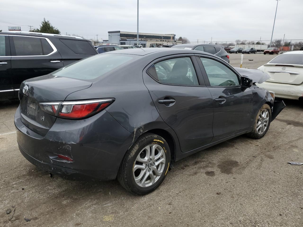 2017 TOYOTA YARIS IA - Фото 3