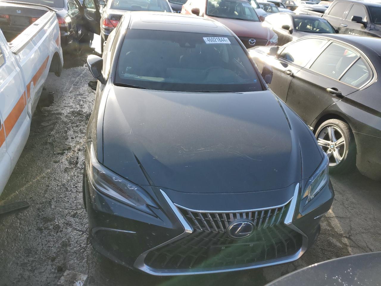 2022 LEXUS ES 300H BA - Image 5