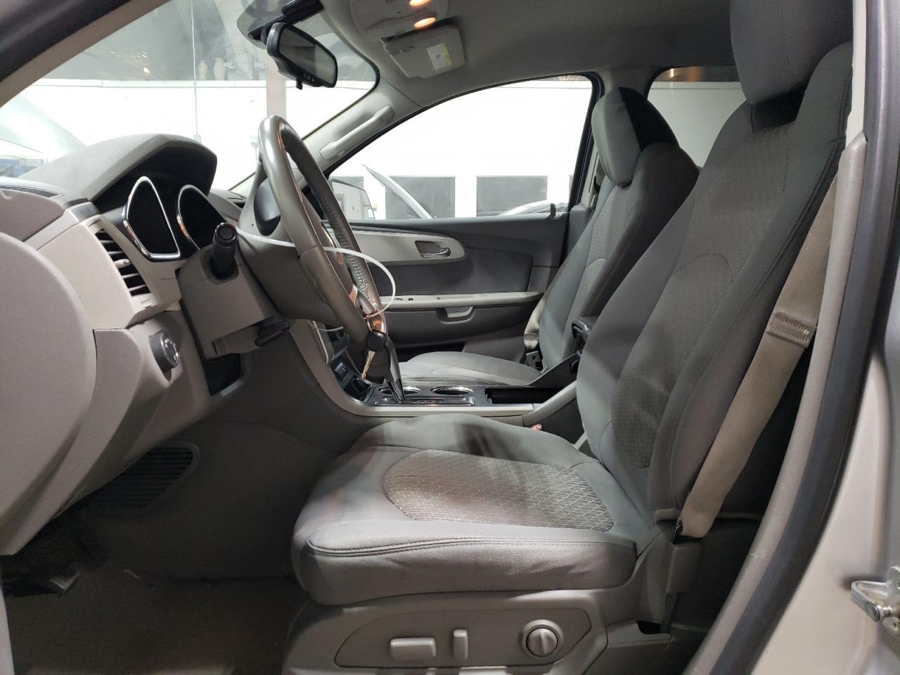 2012 CHEVROLET TRAVERSE L - Image 7