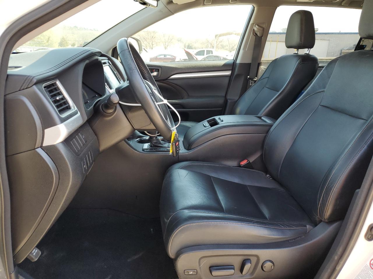 2015 TOYOTA HIGHLANDER - Image 7