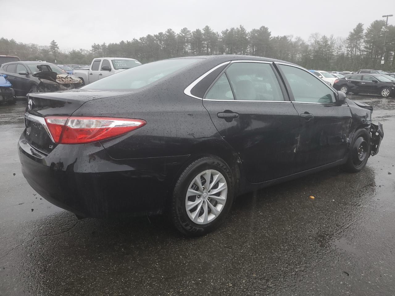 2016 TOYOTA CAMRY LE - Фото 3