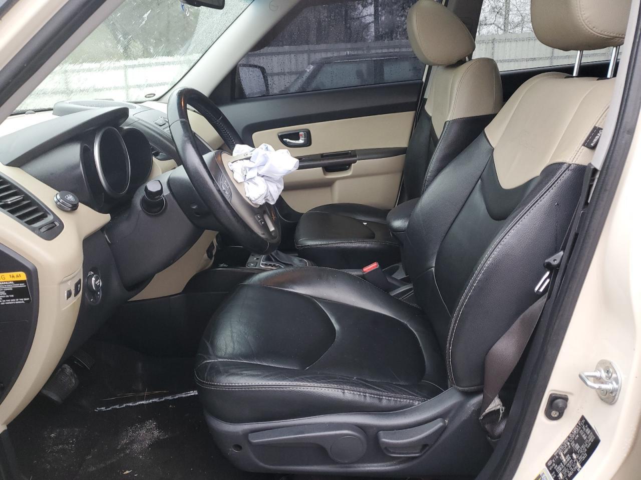 2013 KIA SOUL + - Image 7