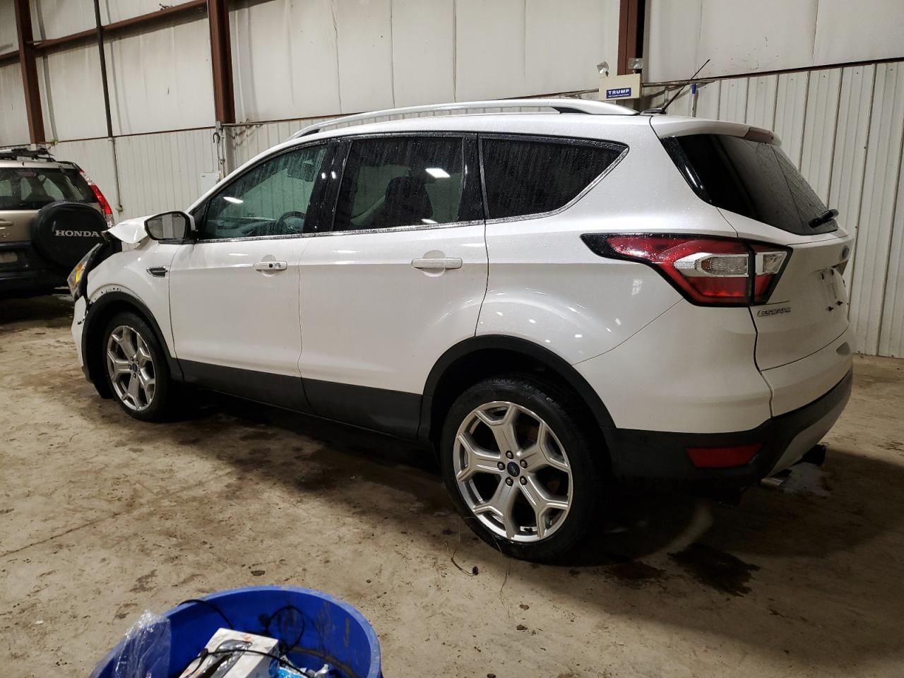 2017 FORD ESCAPE TIT - Image 2