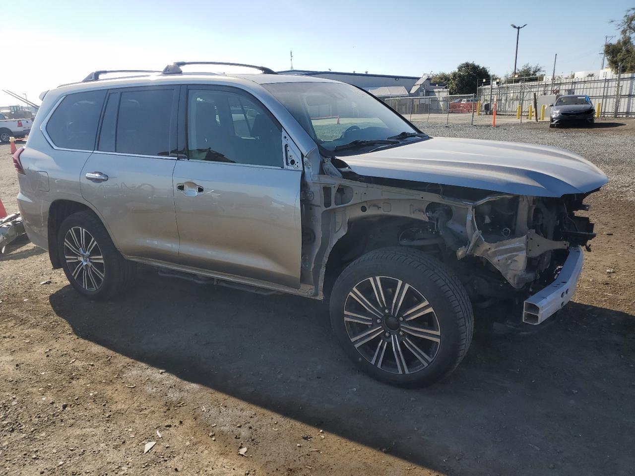 2020 LEXUS LX 570 - Image 4