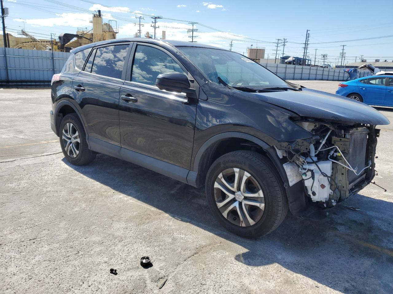 2018 TOYOTA RAV4 LE - Image 4
