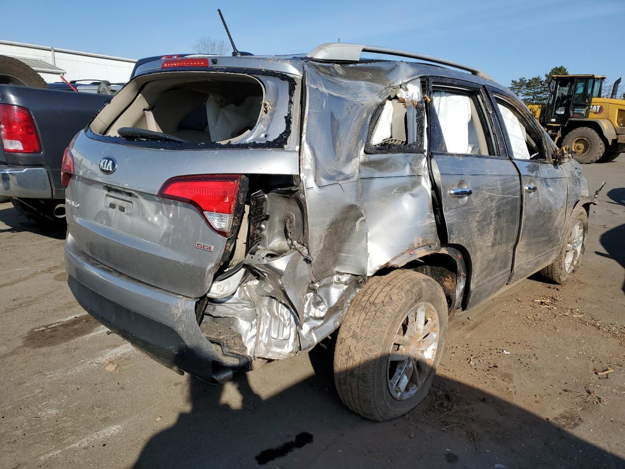 2015 KIA SORENTO LX - Image 3