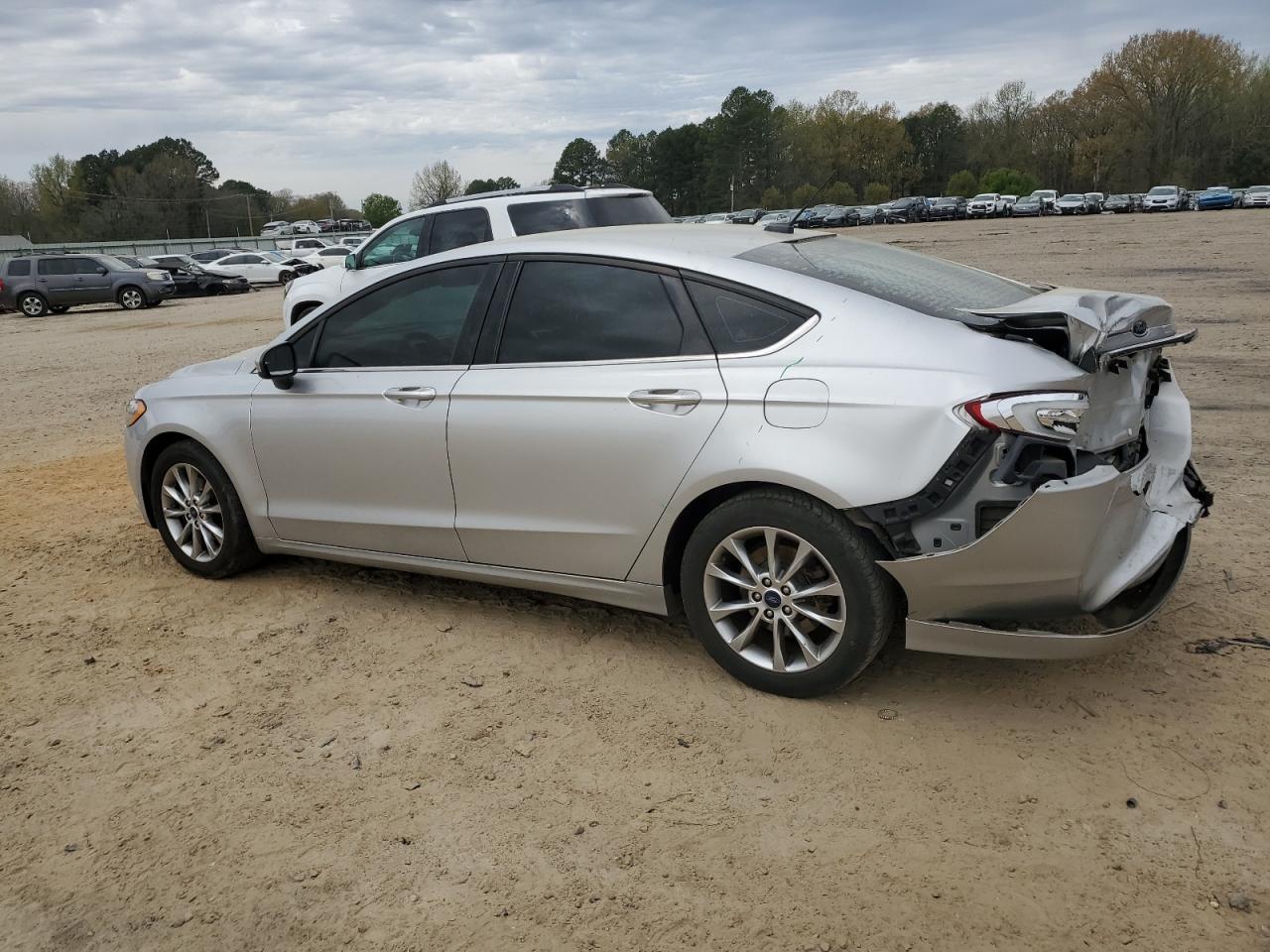 2017 FORD FUSION SE - Image 2