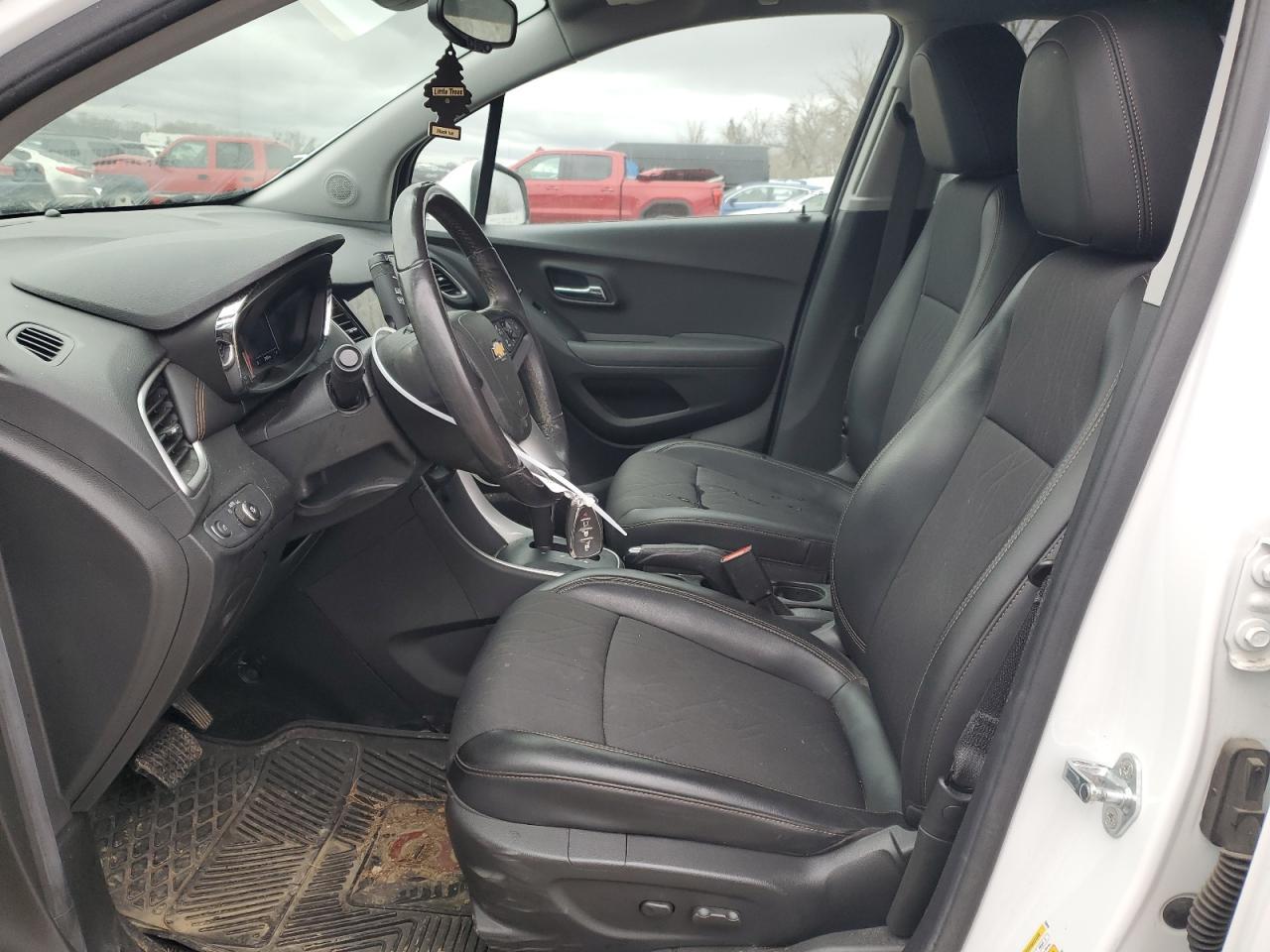 2019 CHEVROLET TRAX 1LT - Image 7