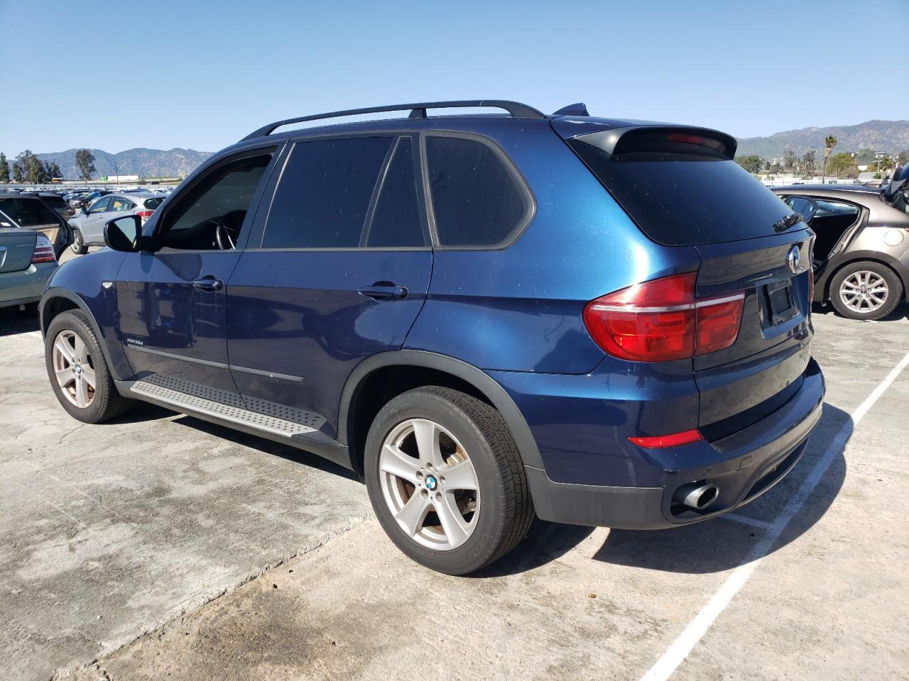 2011 BMW X5 XDRIVE3 - Фото 2