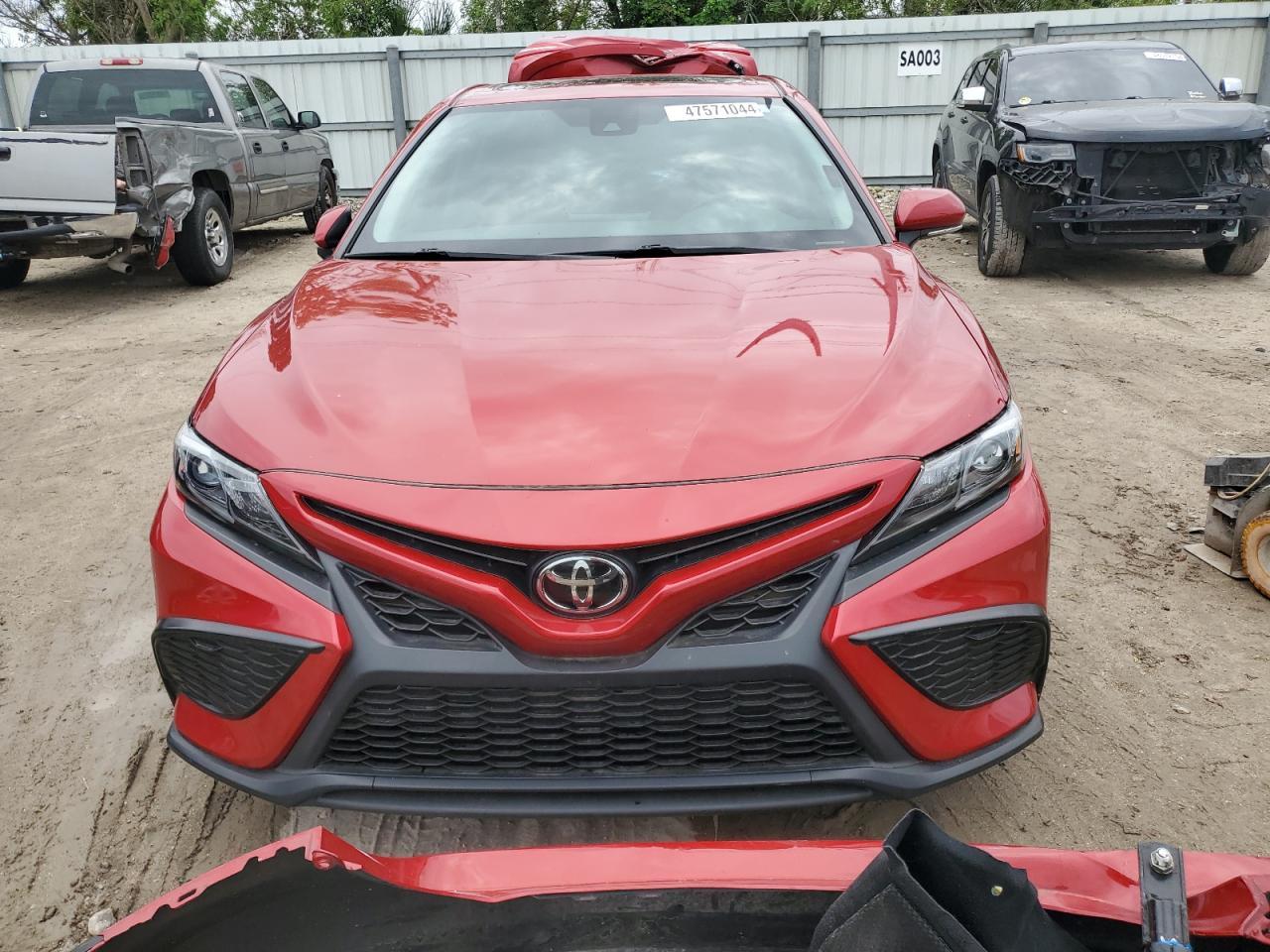 2021 TOYOTA CAMRY SE - Image 5