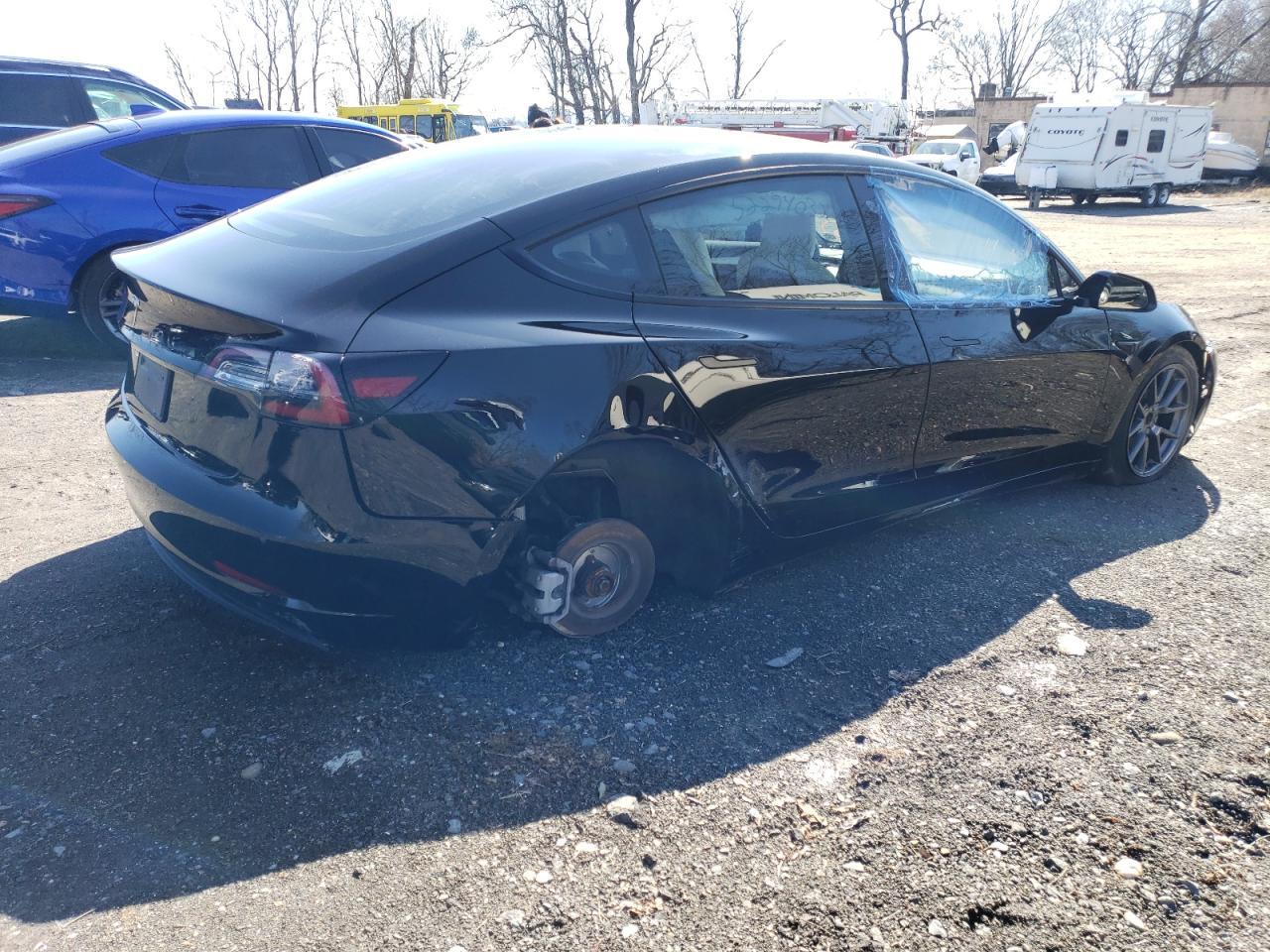 2021 TESLA MODEL 3 - Фото 3