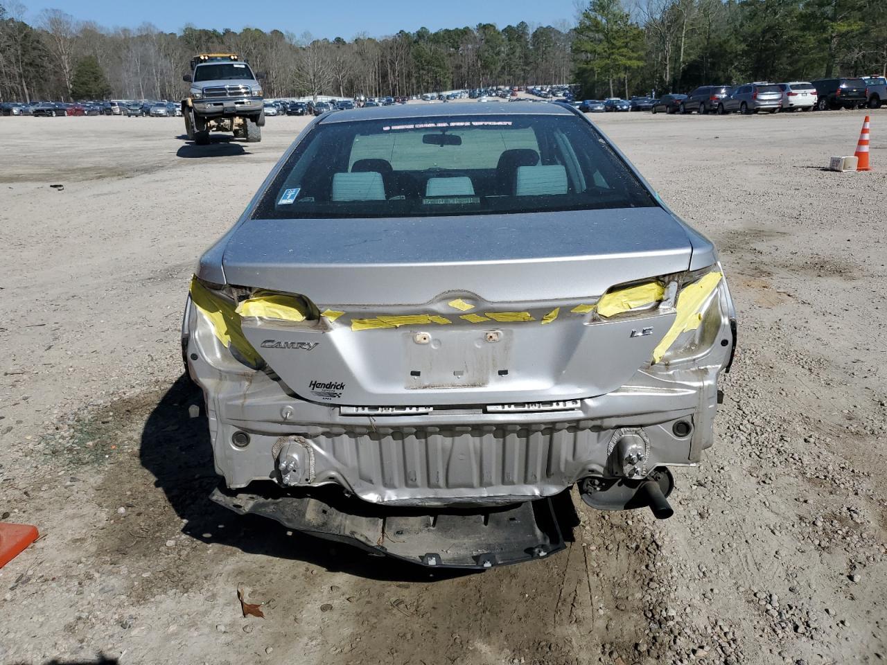 2014 TOYOTA CAMRY L - Фото 6