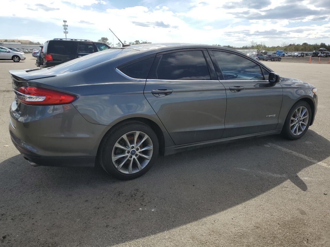 2017 FORD FUSION SE - Фото 3