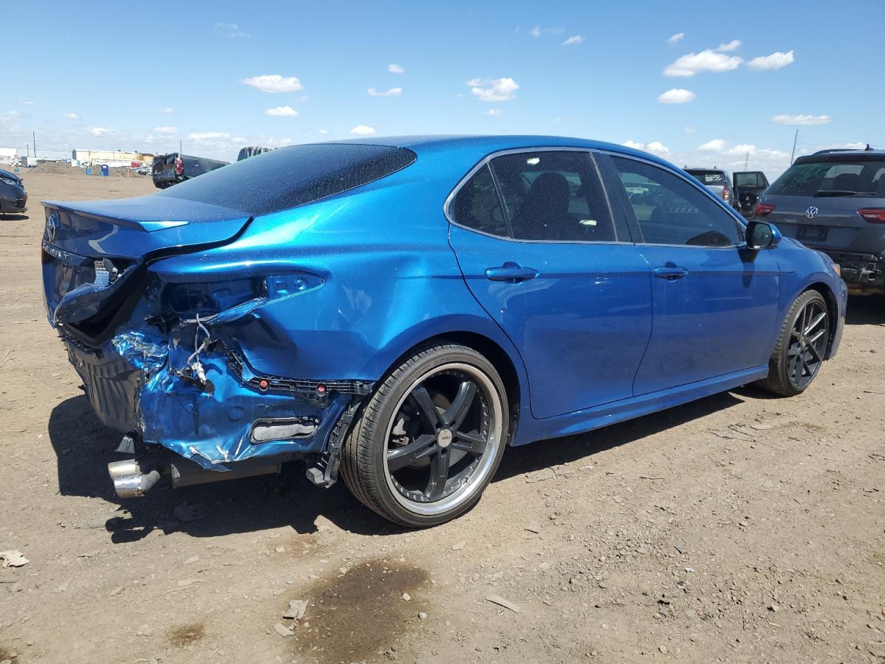 2018 TOYOTA CAMRY L - Фото 3