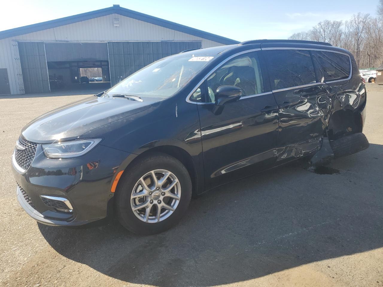 2022 CHRYSLER PACIFICA T