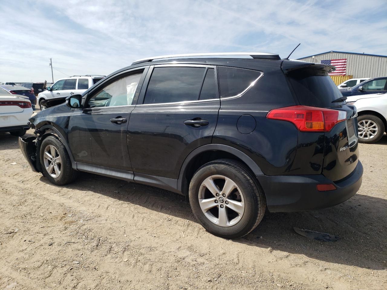 2015 TOYOTA RAV4 XLE - Фото 2