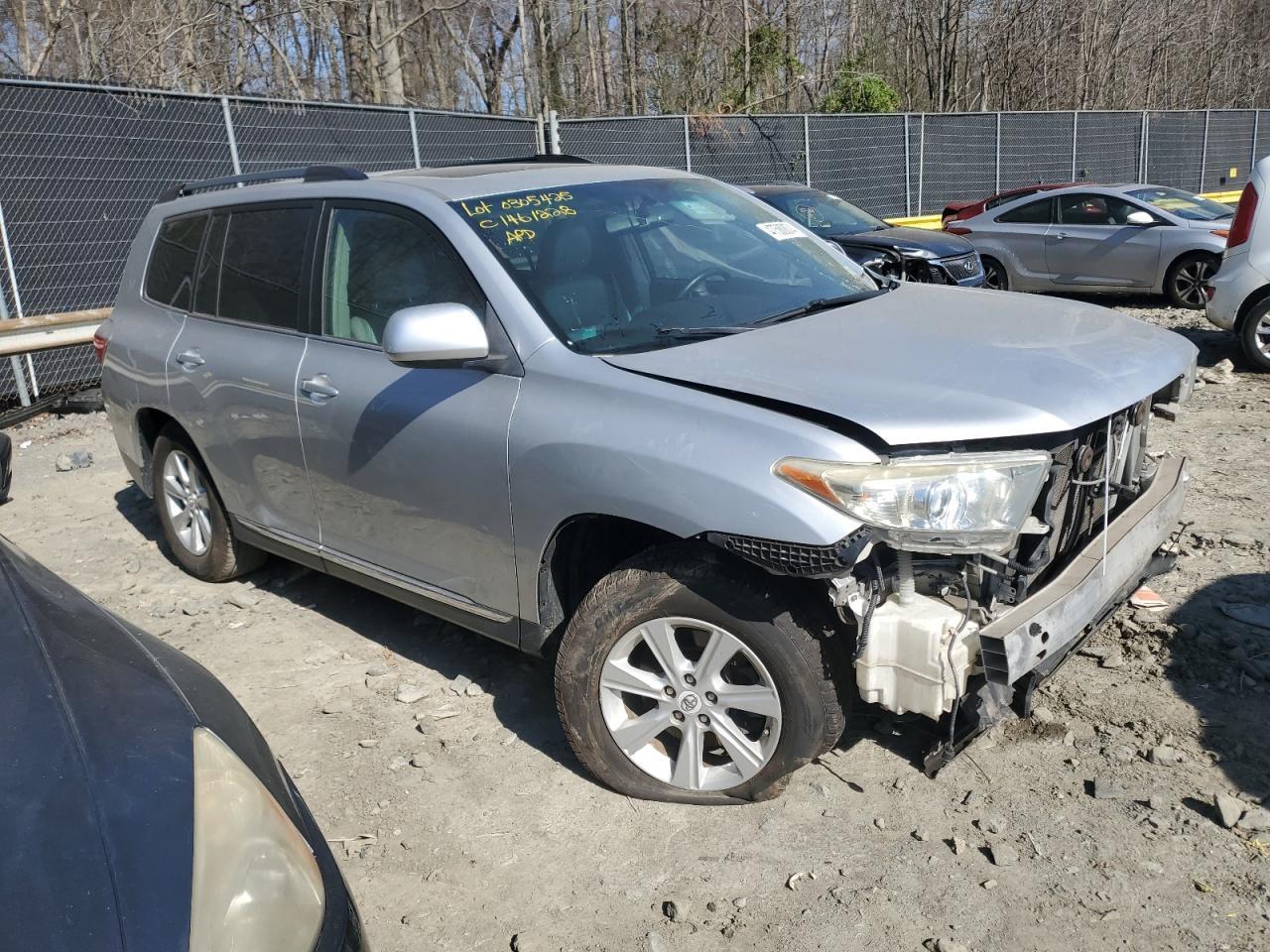 2011 TOYOTA HIGHLANDER - Фото 4