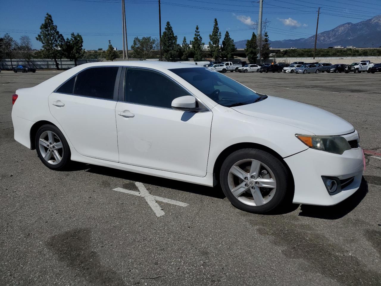 2013 TOYOTA CAMRY L - Image 4