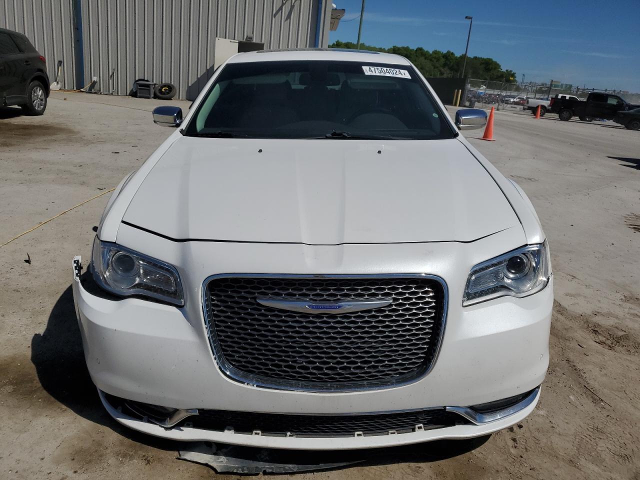2015 CHRYSLER 300C - Фото 5