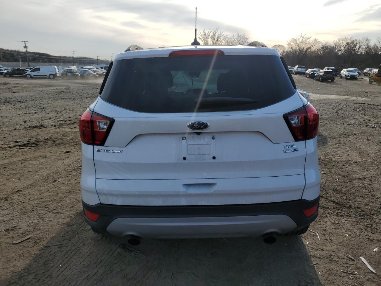2019 FORD ESCAPE SEL - Фото 6