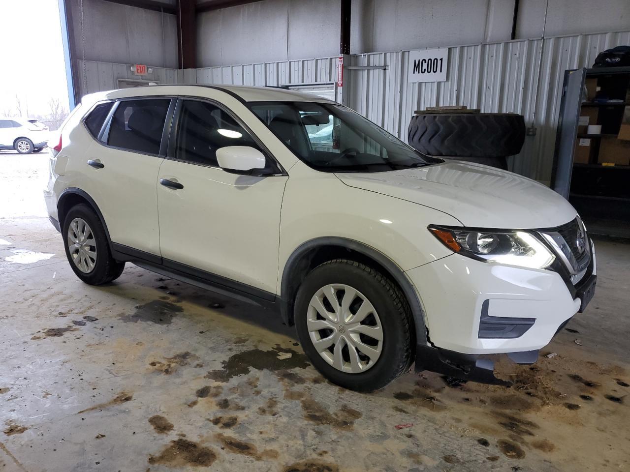 2017 NISSAN ROGUE S - Image 4