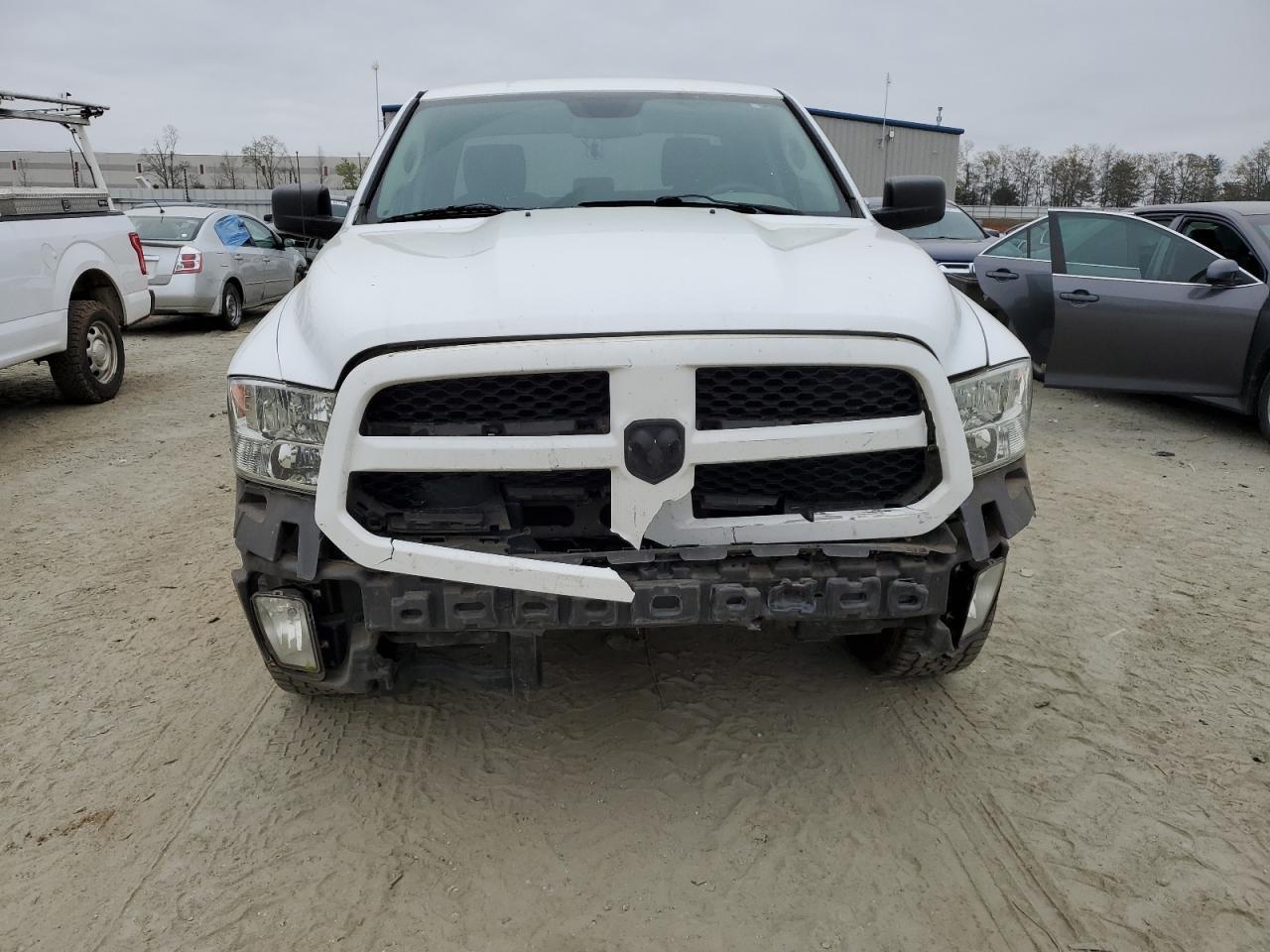 2014 RAM 1500 ST - Image 5