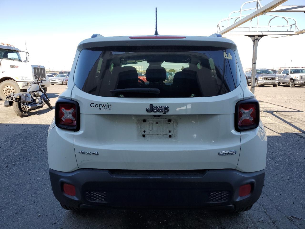 2017 JEEP RENEGADE L - Фото 6
