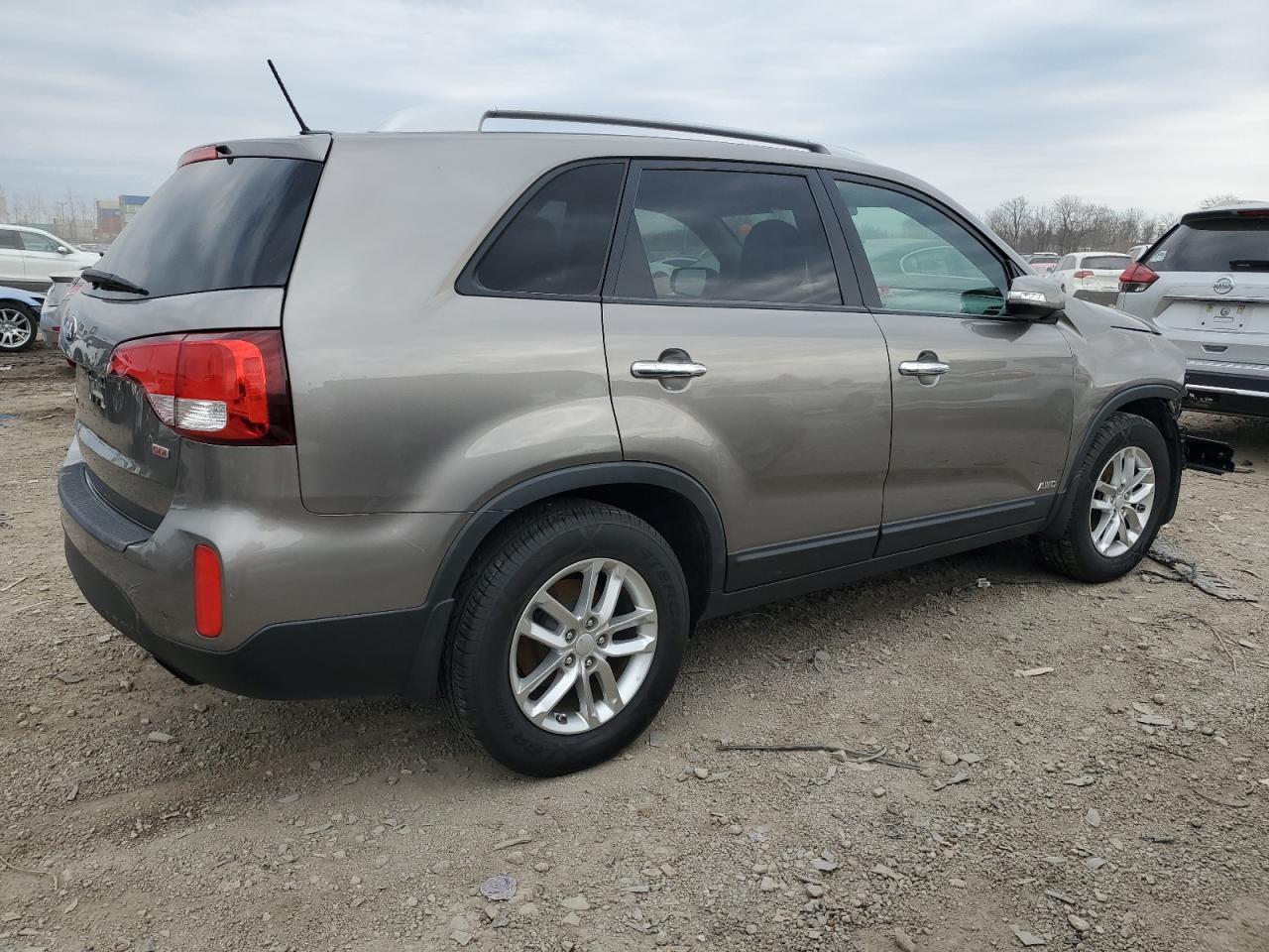 2014 KIA SORENTO LX - Фото 3
