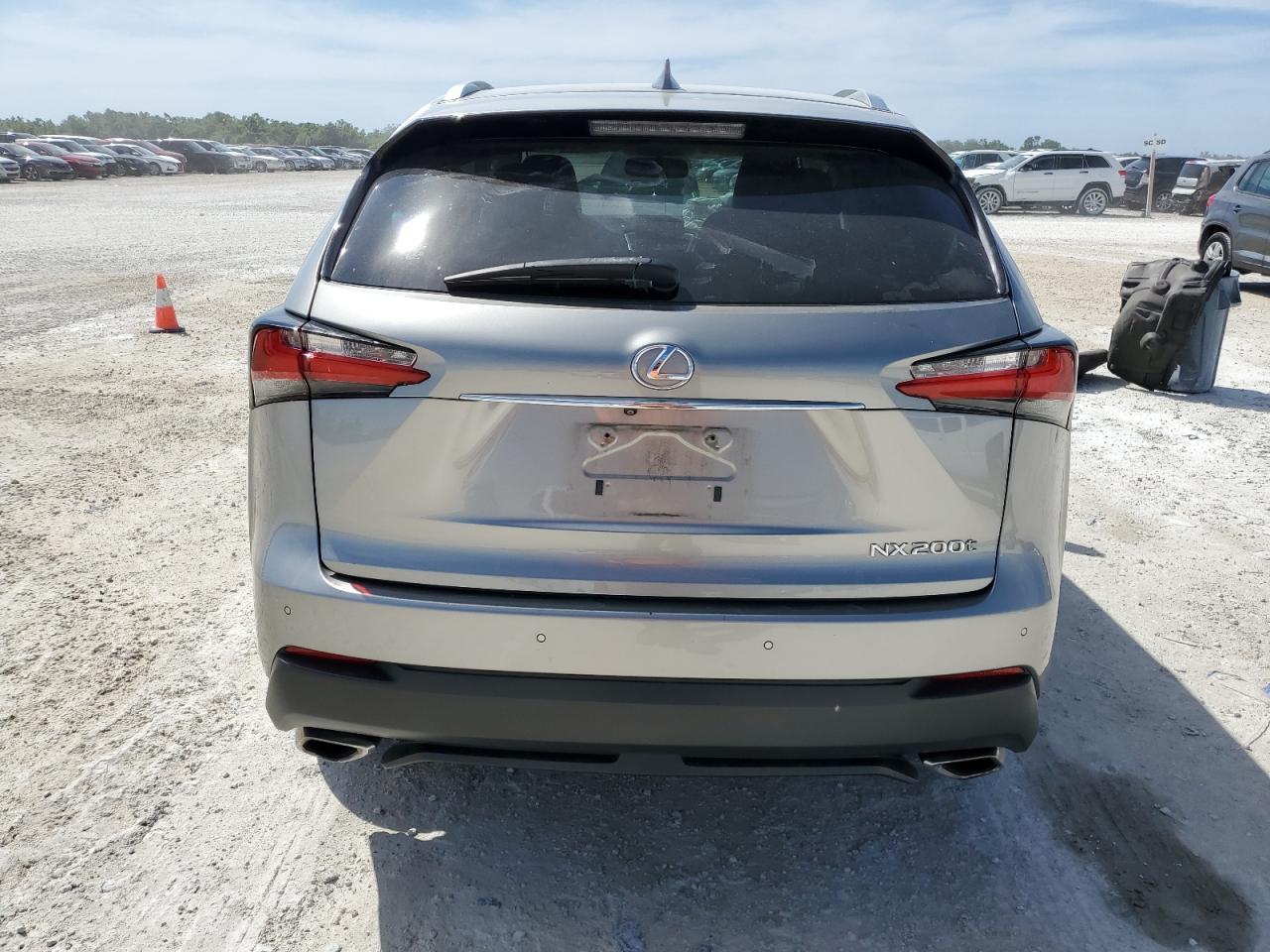 2015 LEXUS NX 200T - Image 6