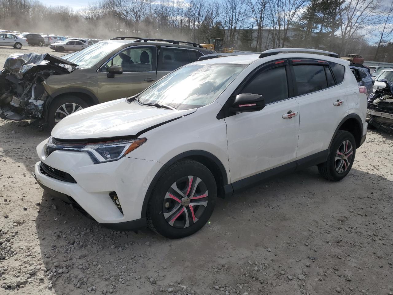 2018 TOYOTA RAV4 LE