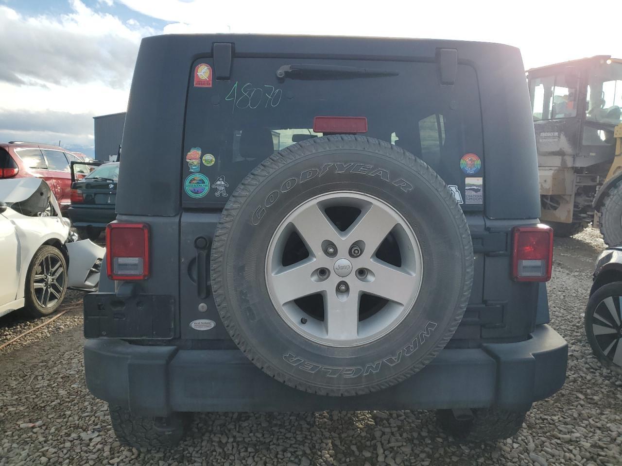 2017 JEEP WRANGLER U - Image 6