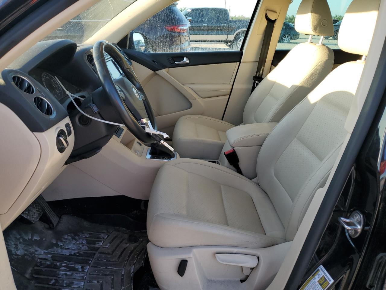 2015 VOLKSWAGEN TIGUAN S - Фото 7