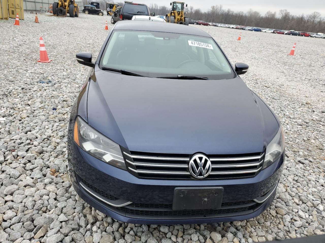 2014 VOLKSWAGEN PASSAT S - Фото 5