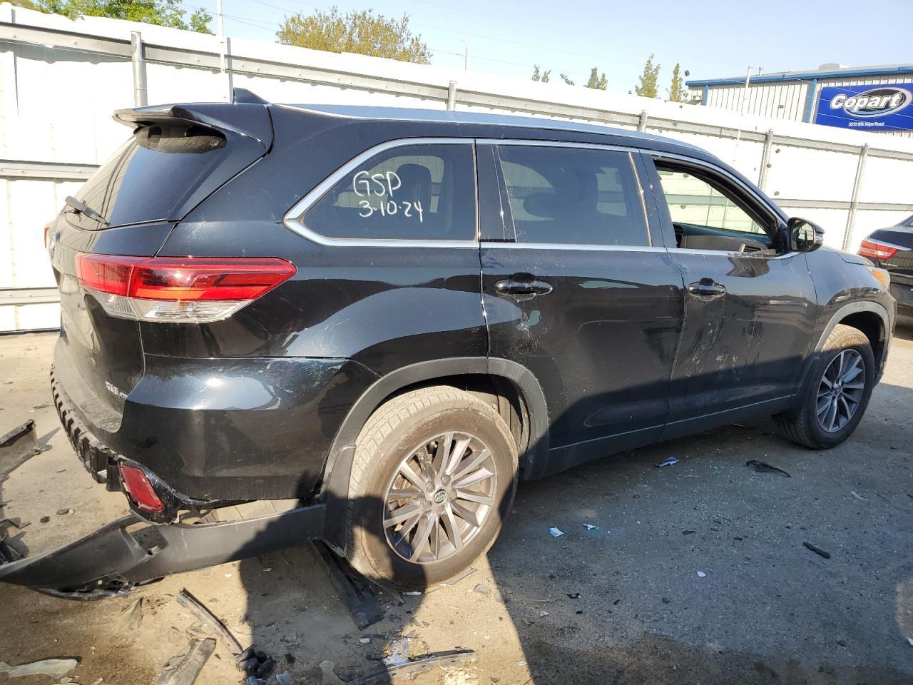 2019 TOYOTA HIGHLANDER - Фото 3
