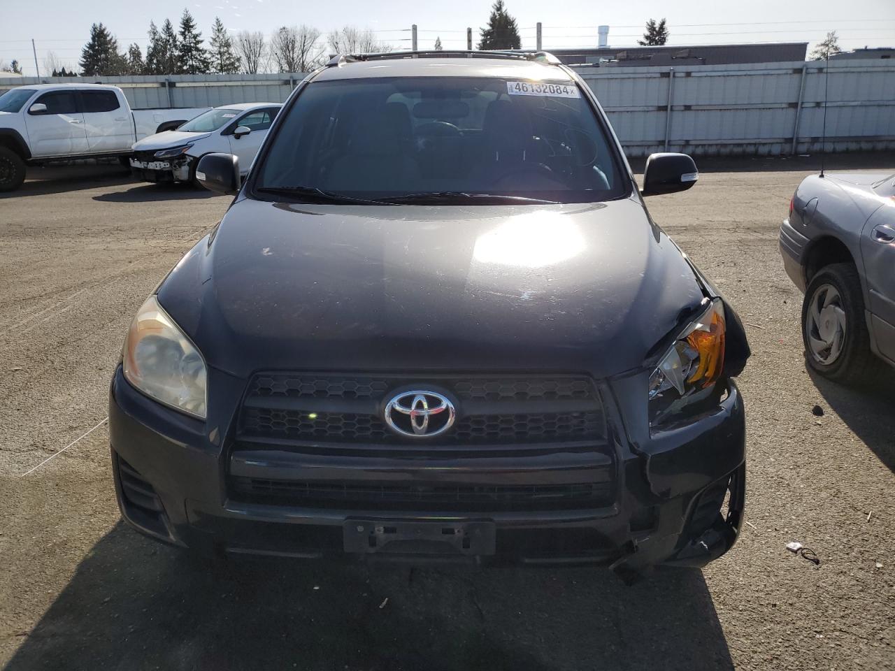 2011 TOYOTA RAV4 - Фото 5