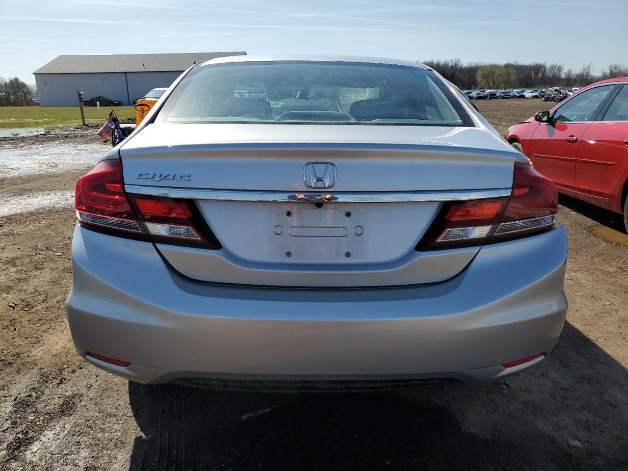 2015 HONDA CIVIC LX - Image 6