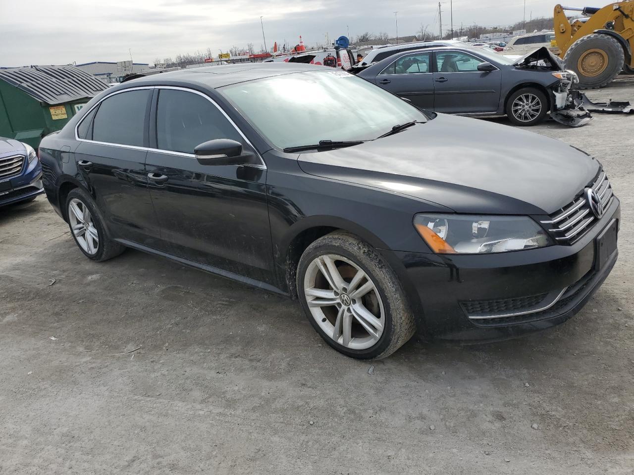2014 VOLKSWAGEN PASSAT SE - Фото 4